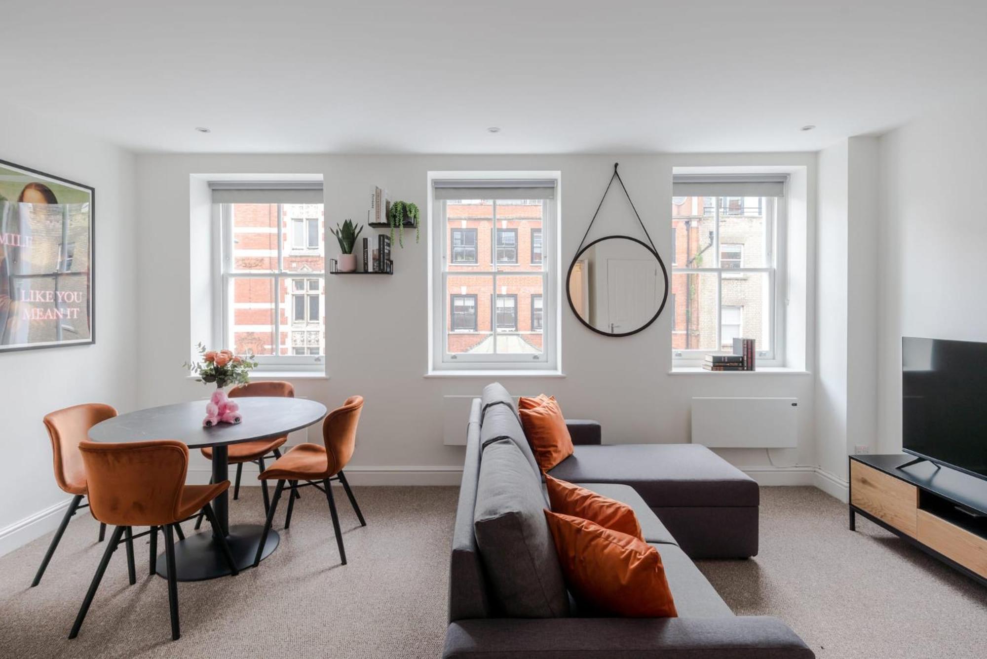 The Sensual Breeze - Fitzrovia - Frankie Says Apartment Londra Exterior foto