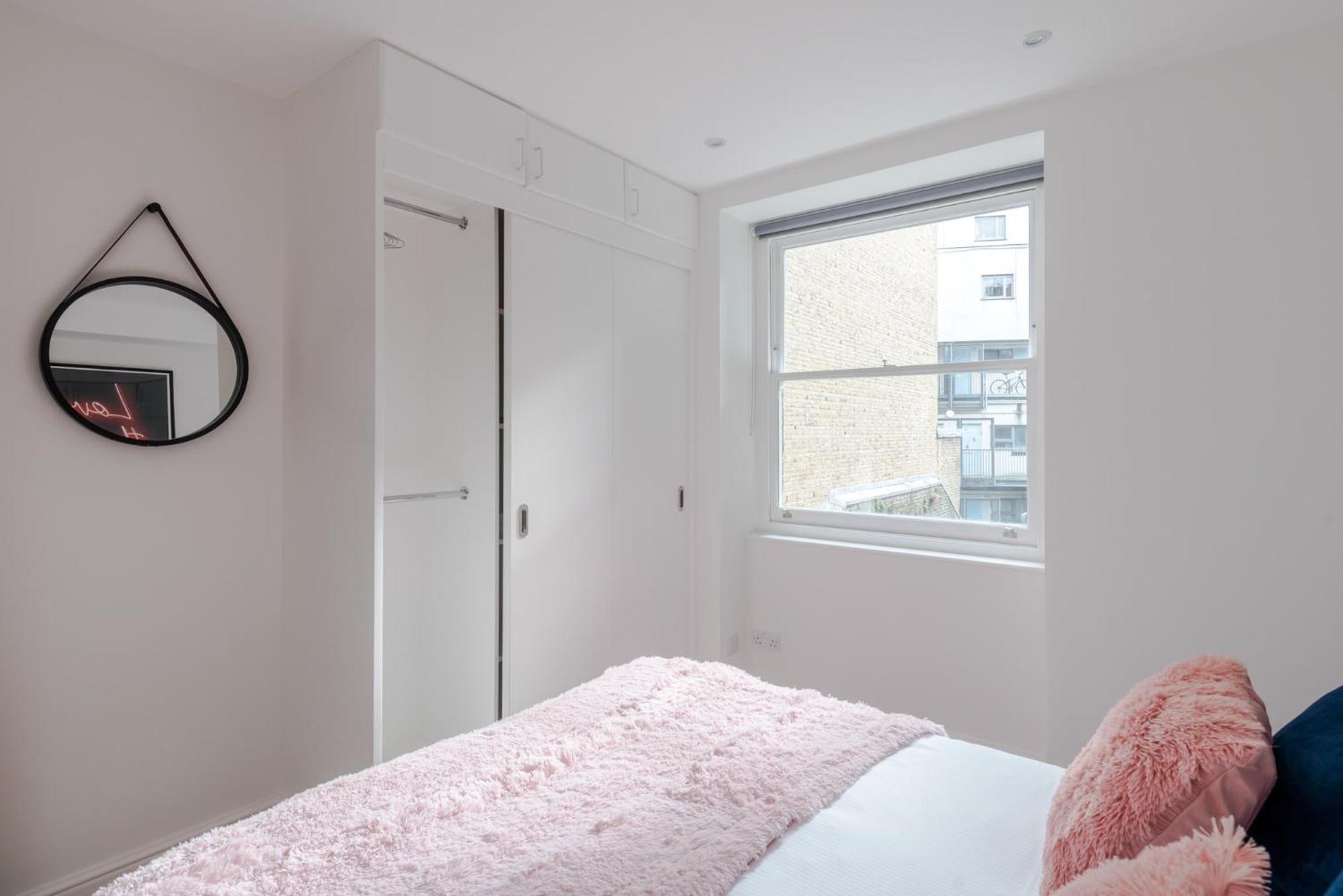 The Sensual Breeze - Fitzrovia - Frankie Says Apartment Londra Exterior foto