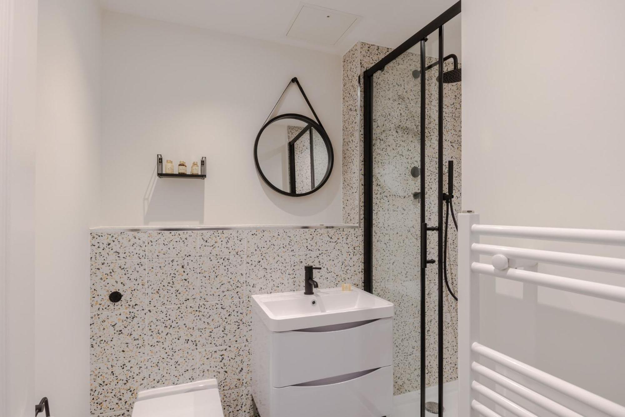 The Sensual Breeze - Fitzrovia - Frankie Says Apartment Londra Exterior foto