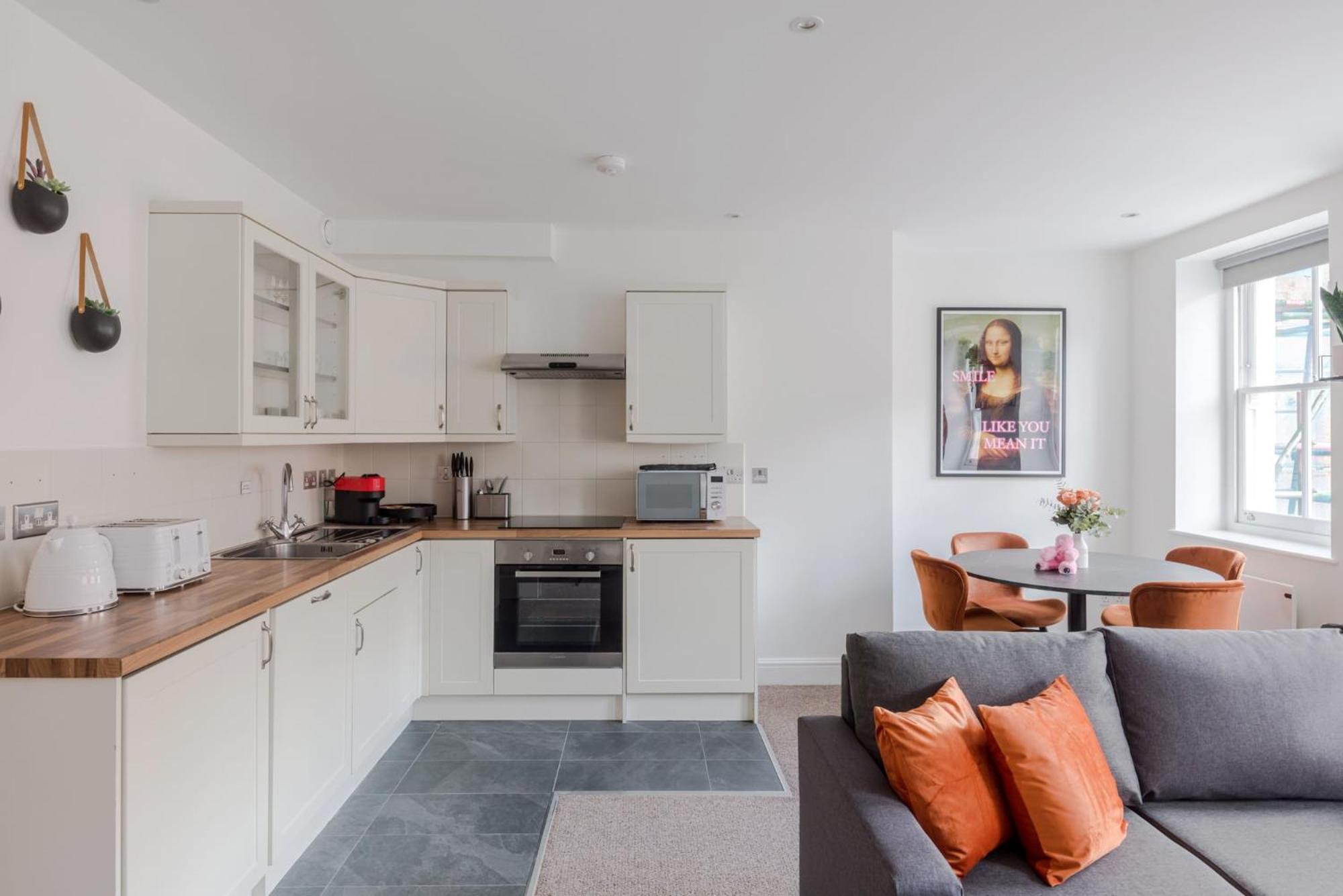 The Sensual Breeze - Fitzrovia - Frankie Says Apartment Londra Exterior foto